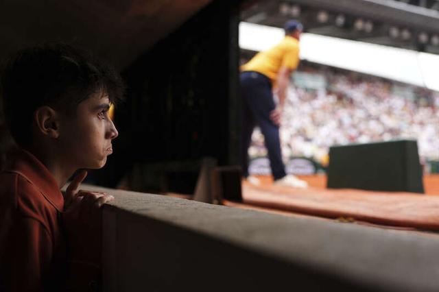 显得十分必 显得十分必